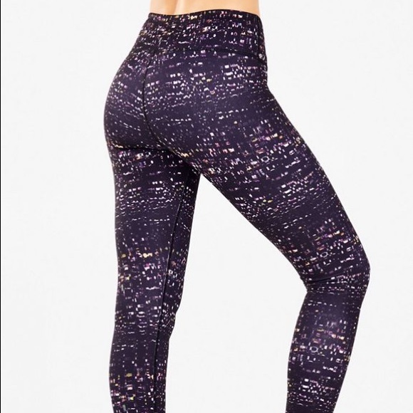 Fabletics two piece tank and pant set - Picture 7 of 8